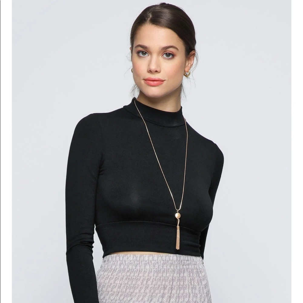Long Sleeve Crop